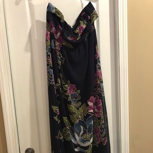 Floral, strapless maxi.